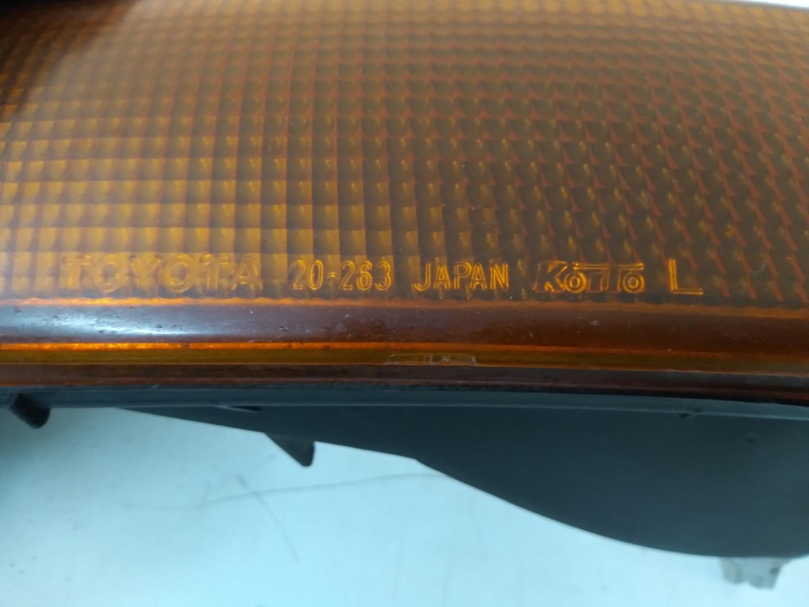 1990 TOYOTA CORONA Left Indicator/Fog/Side Contact us for Photo