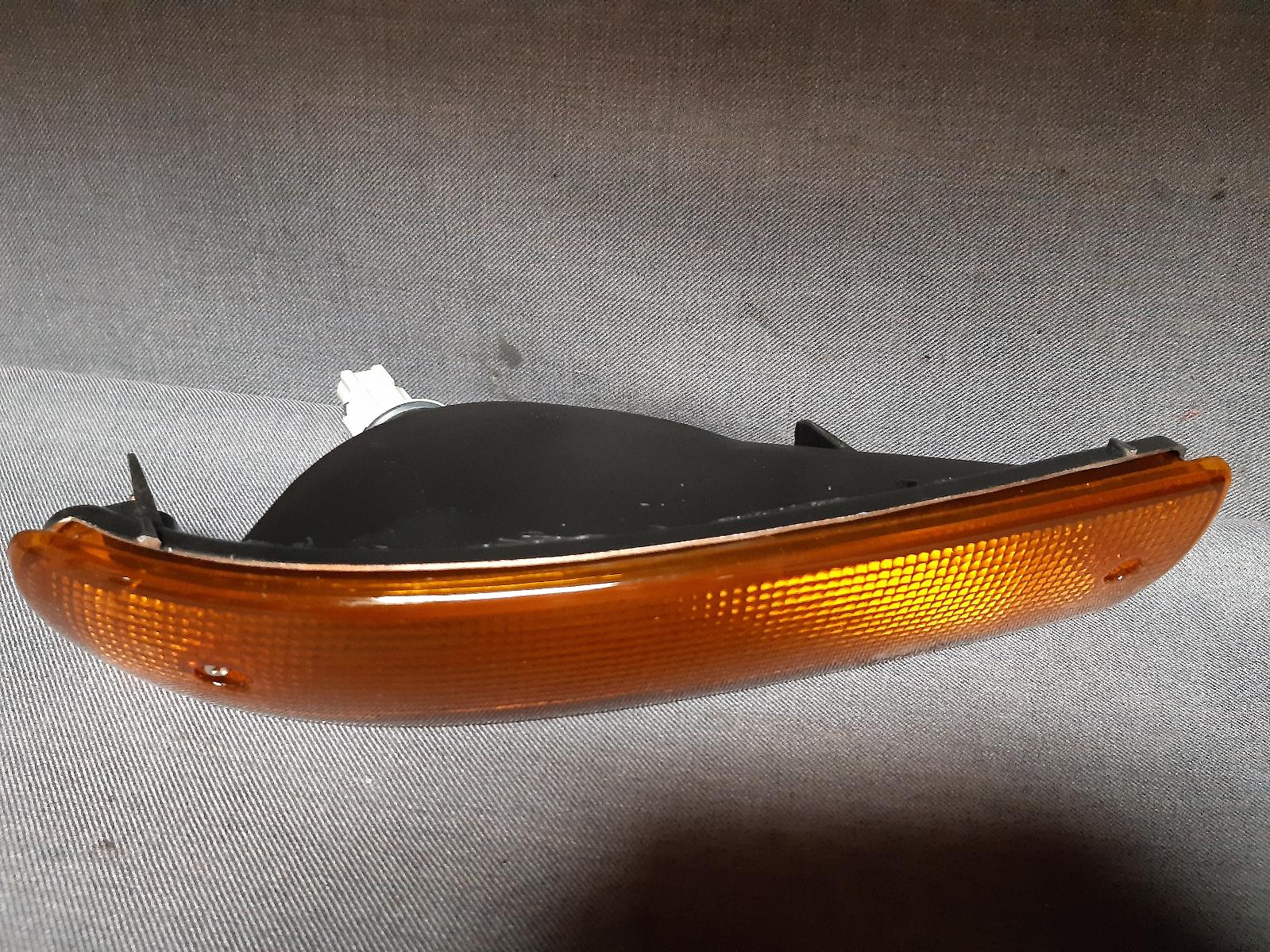 1990 TOYOTA CORONA Right Indicator/Fog/Side Contact us for Photo