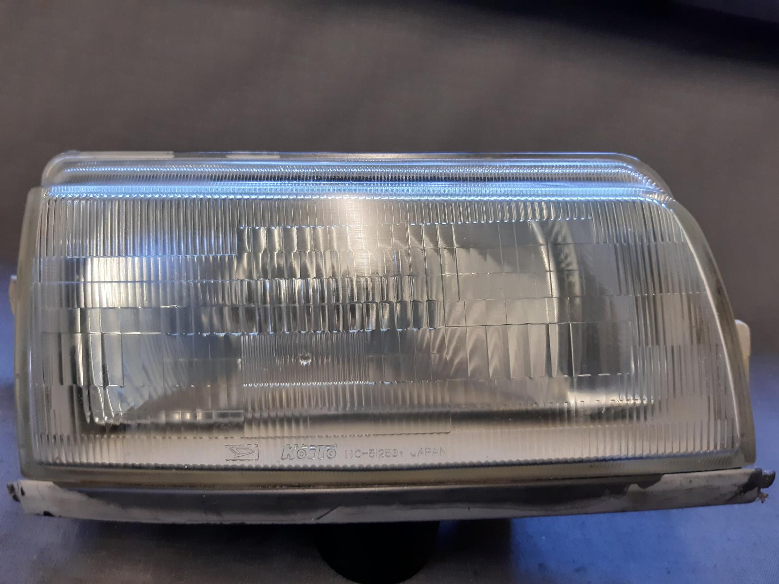 View Auto part Right Headlamp DAIHATSU CHARADE 1990