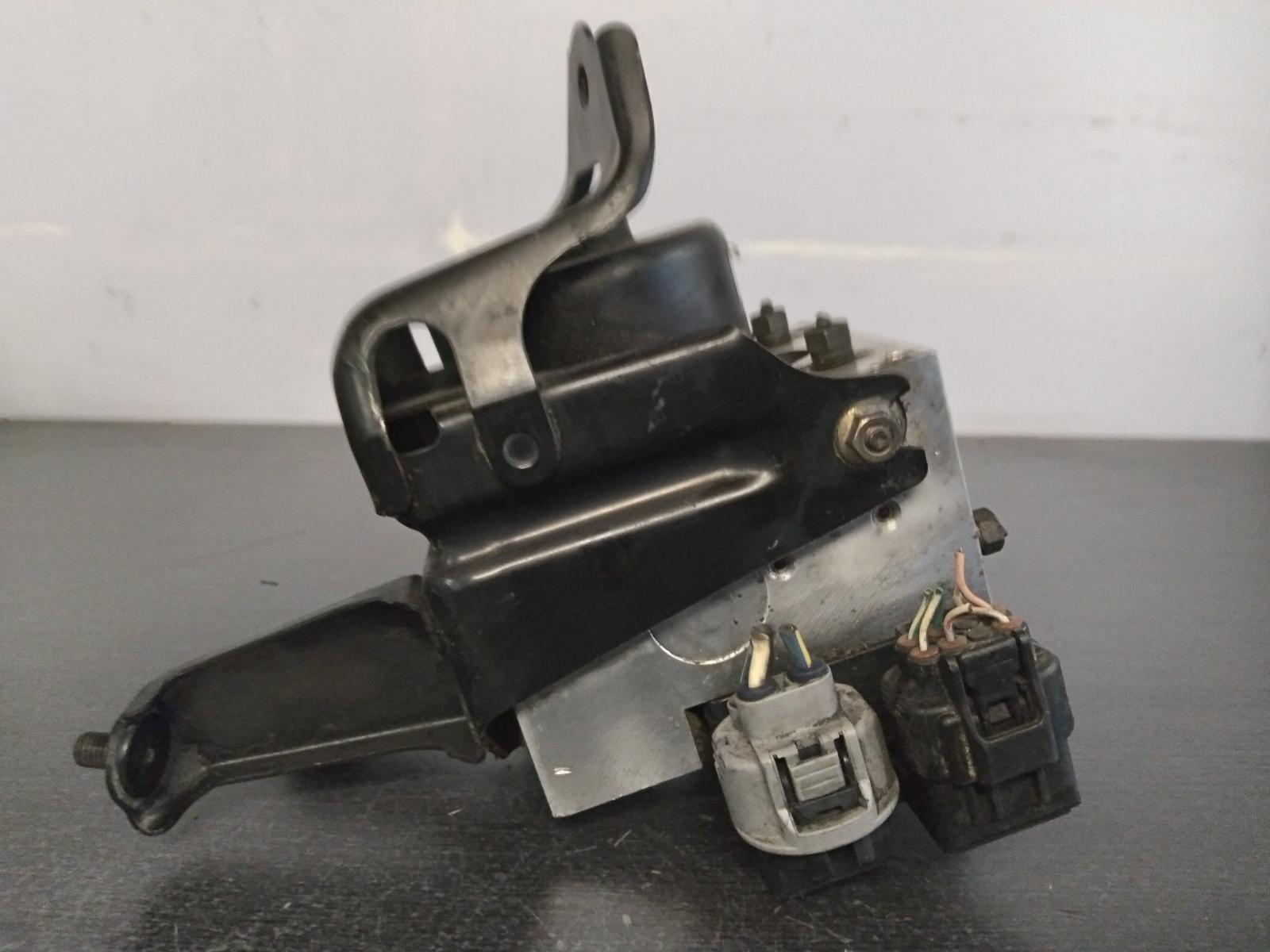 2002 LEXUS IS200/IS300 Abs Pump/Modulator Contact us for Photo