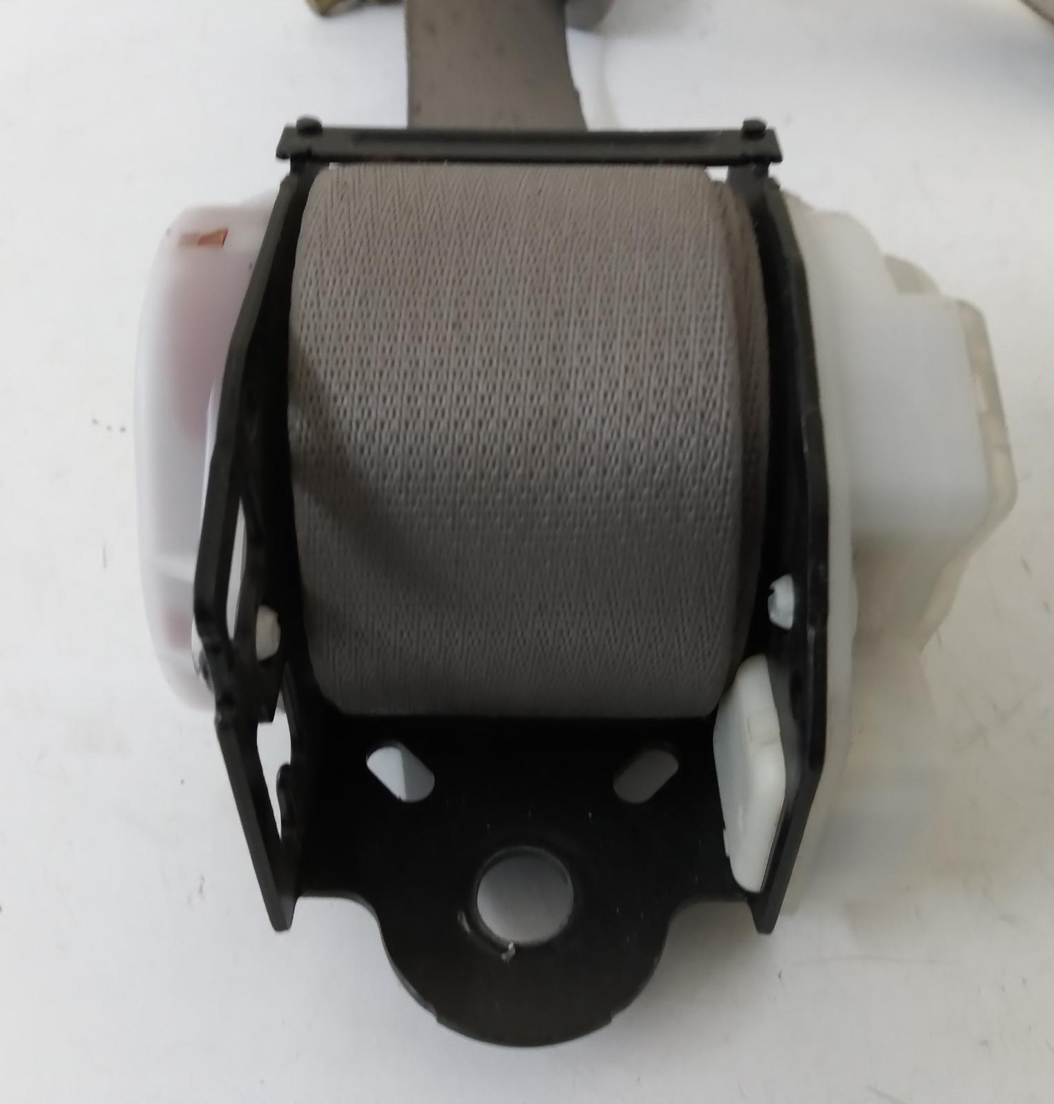1998 NISSAN PRESAGE (NZ ONLY) Seatbelt/Stalk Contact us for Photo