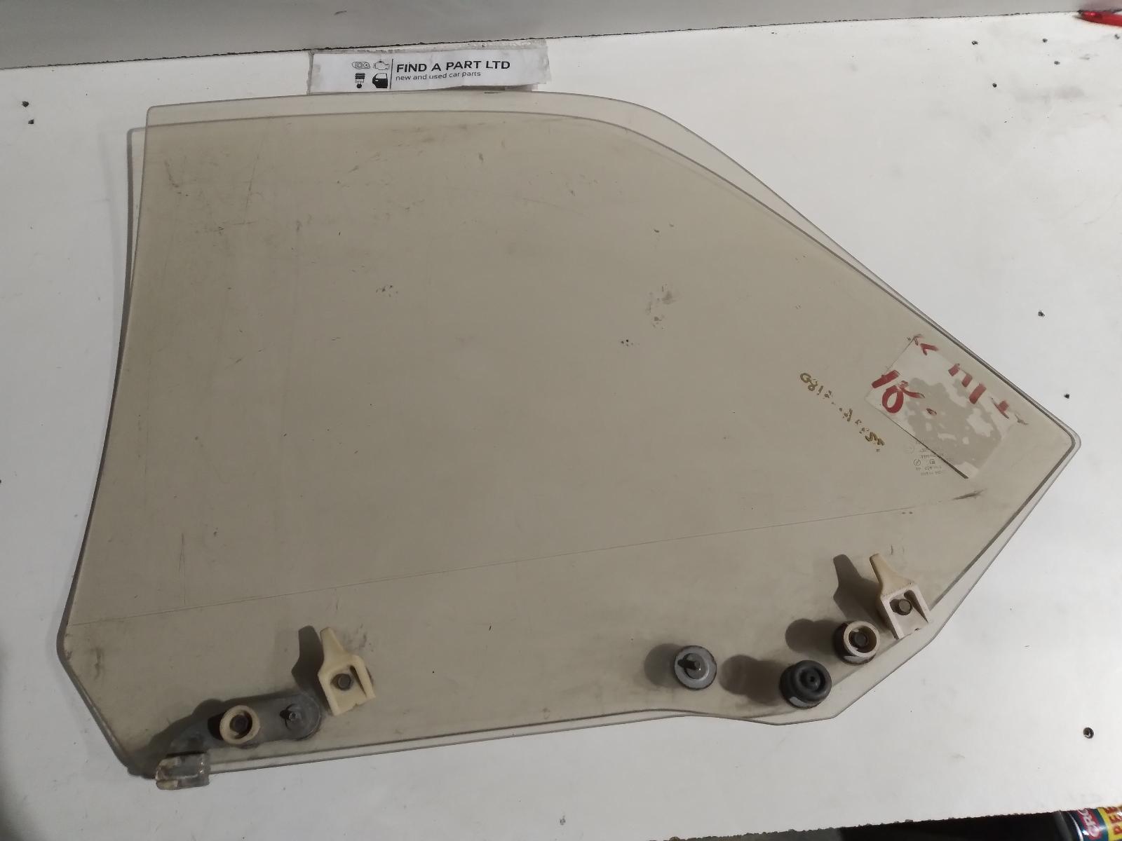 1995 NISSAN BLUEBIRD Right Rear Door Window Contact us for Photo