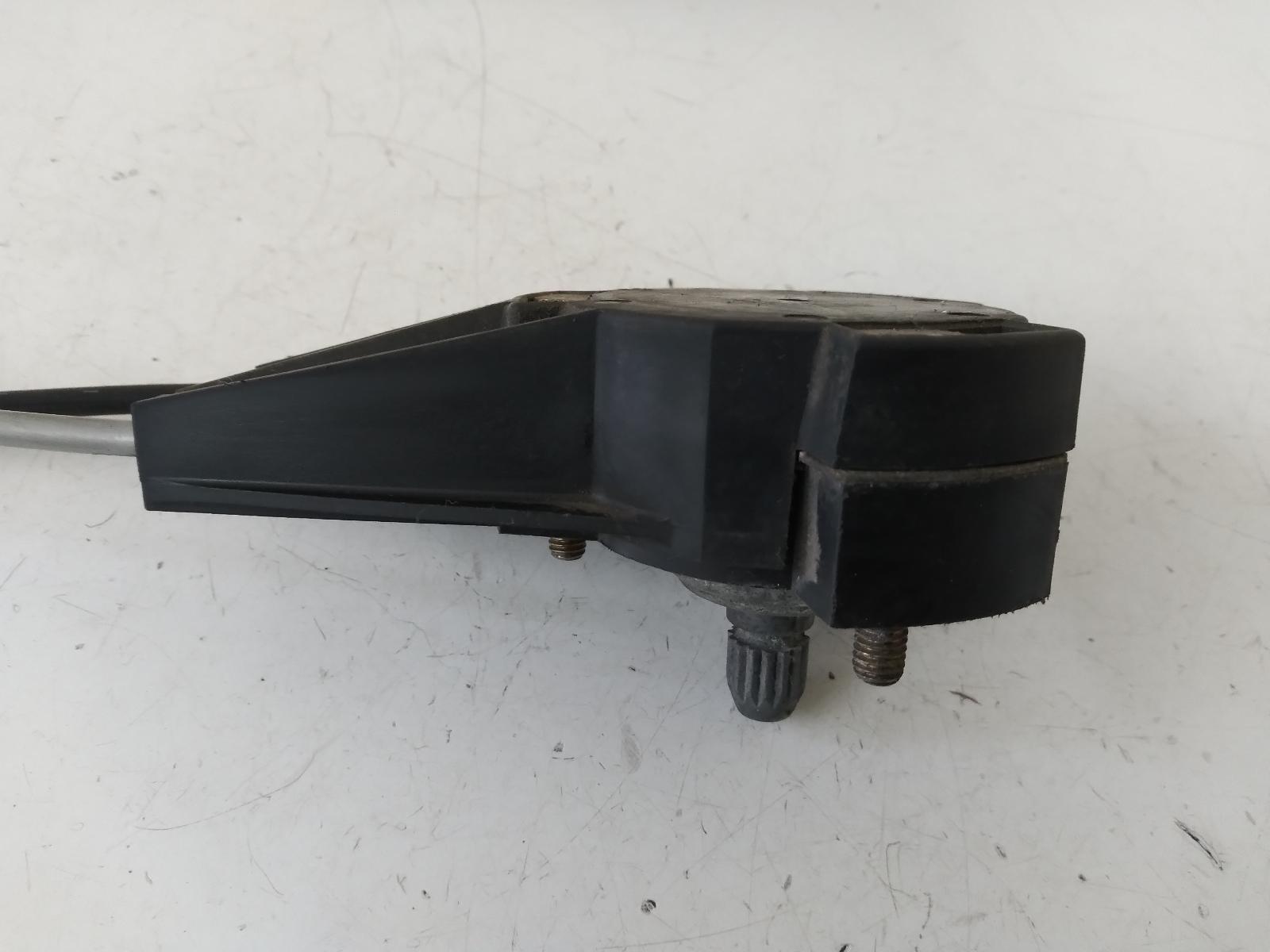1989 MAZDA 323 Right Front Window Reg/Motor Contact us for Photo