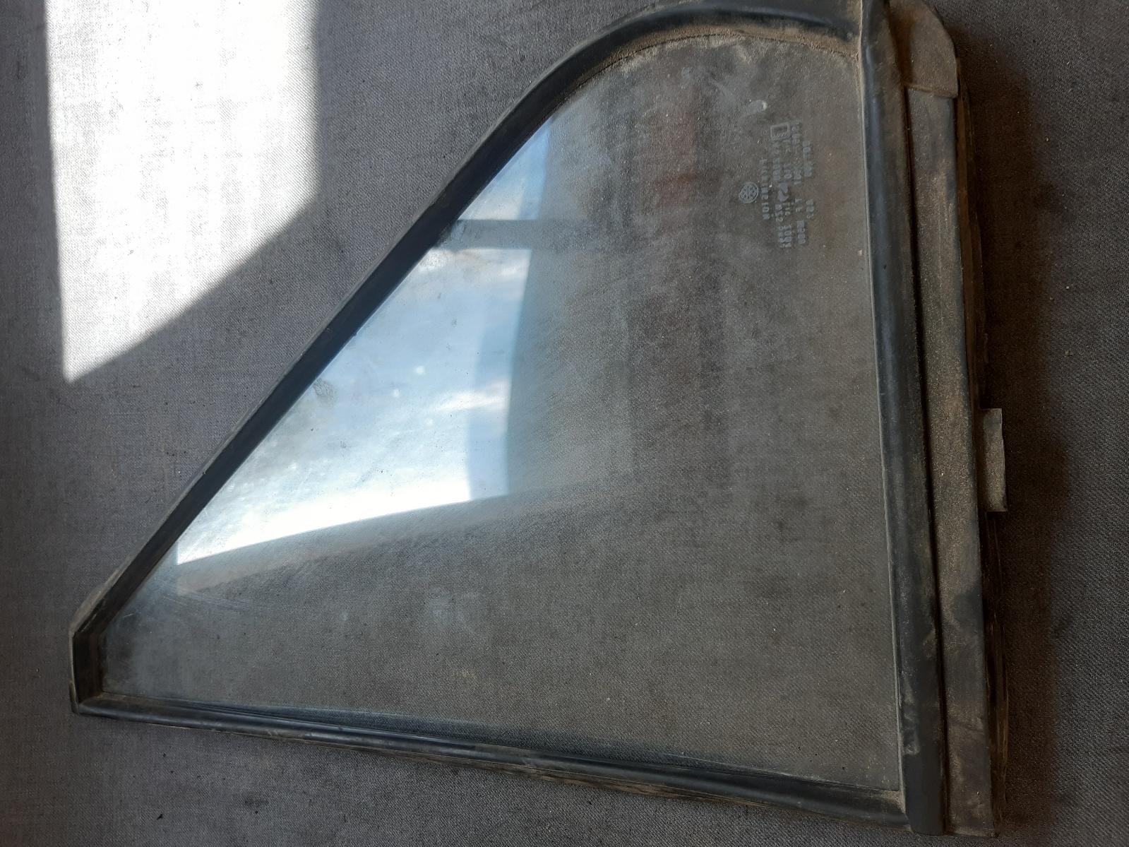 1990 NISSAN PULSAR Right Rear 1/4 Door Glass Contact us for Photo