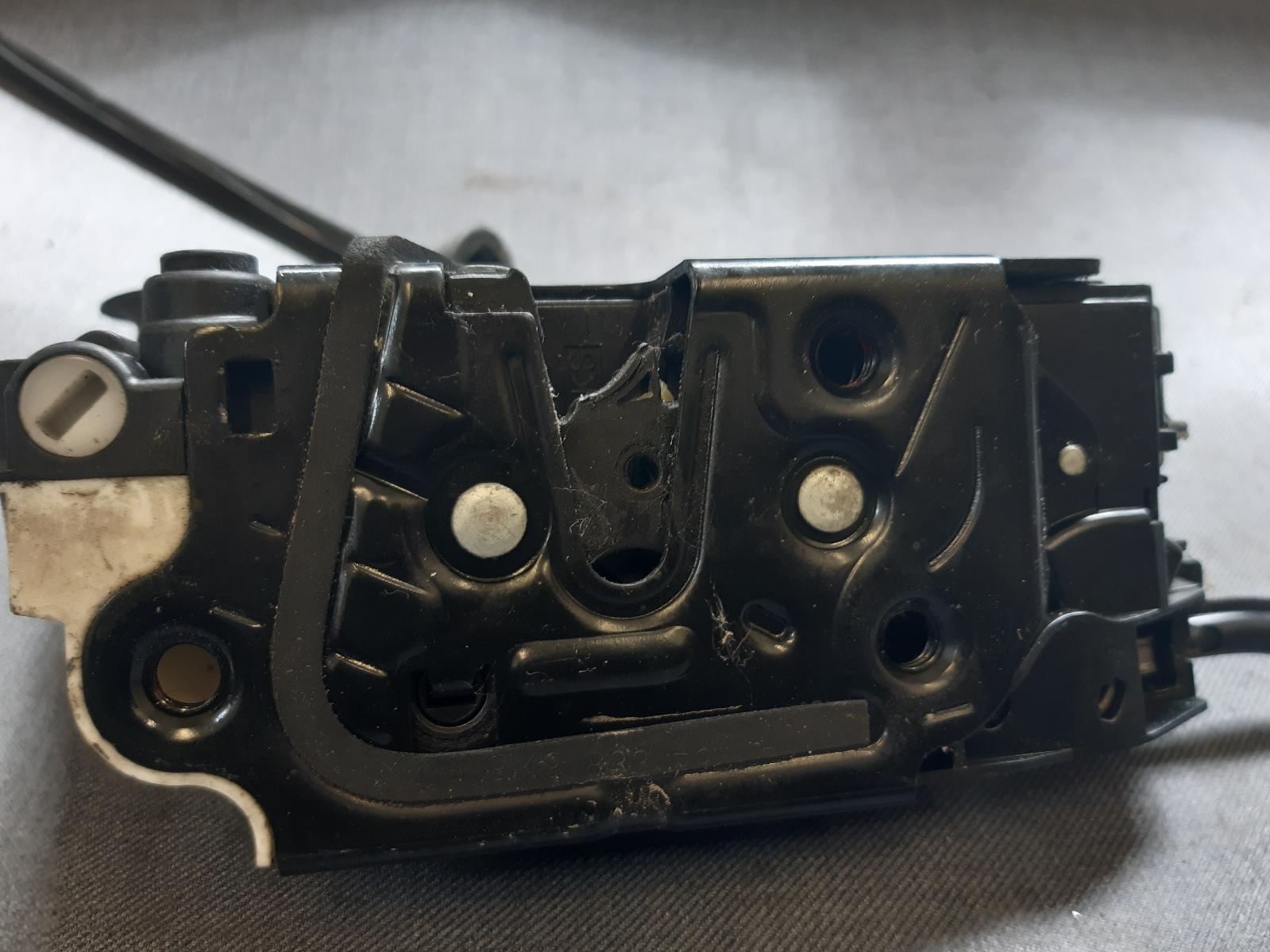 2010 VOLKSWAGEN GOLF Door/Boot/Gate Lock Contact us for Photo