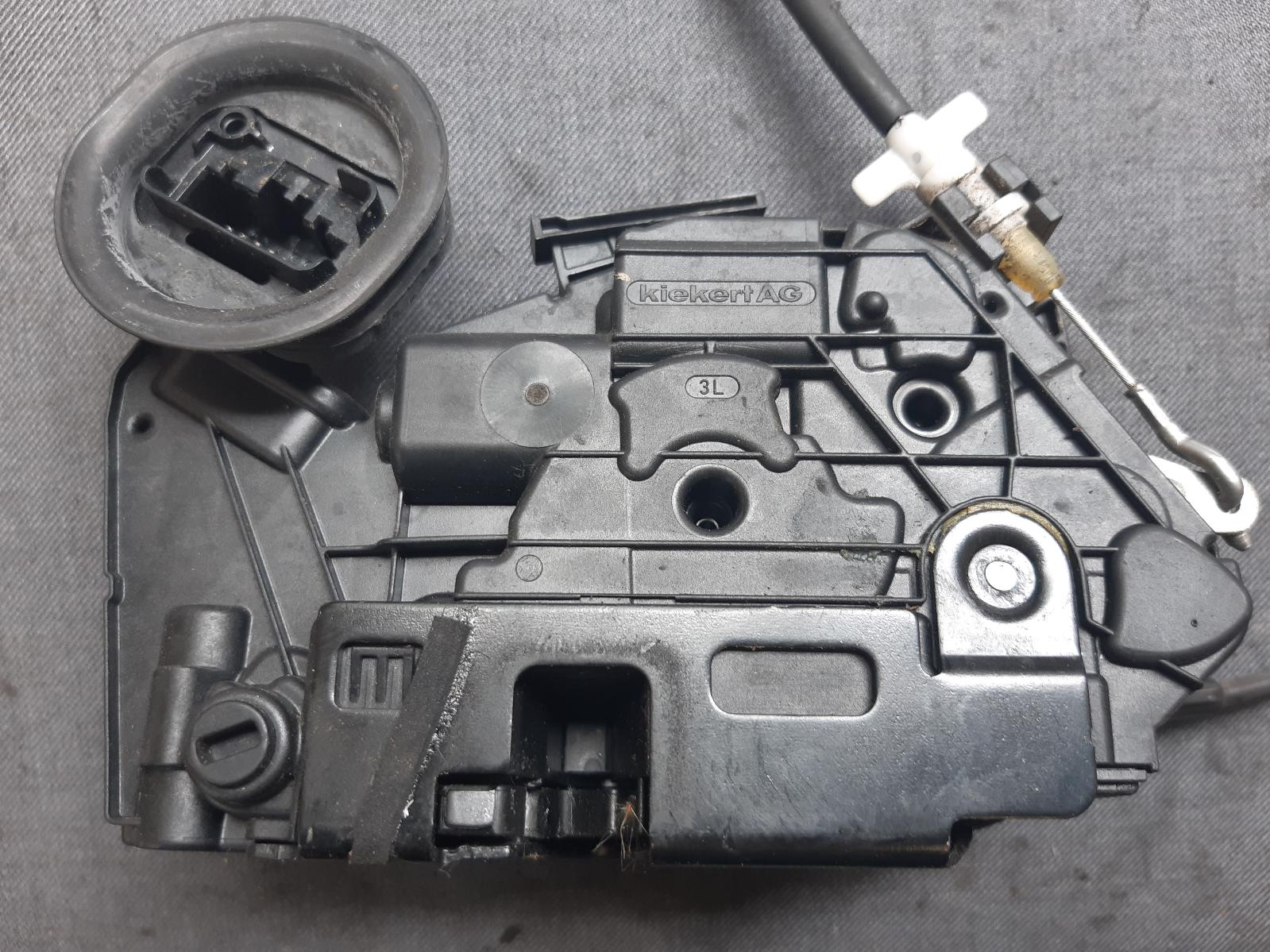 2010 VOLKSWAGEN GOLF Door/Boot/Gate Lock Contact us for Photo
