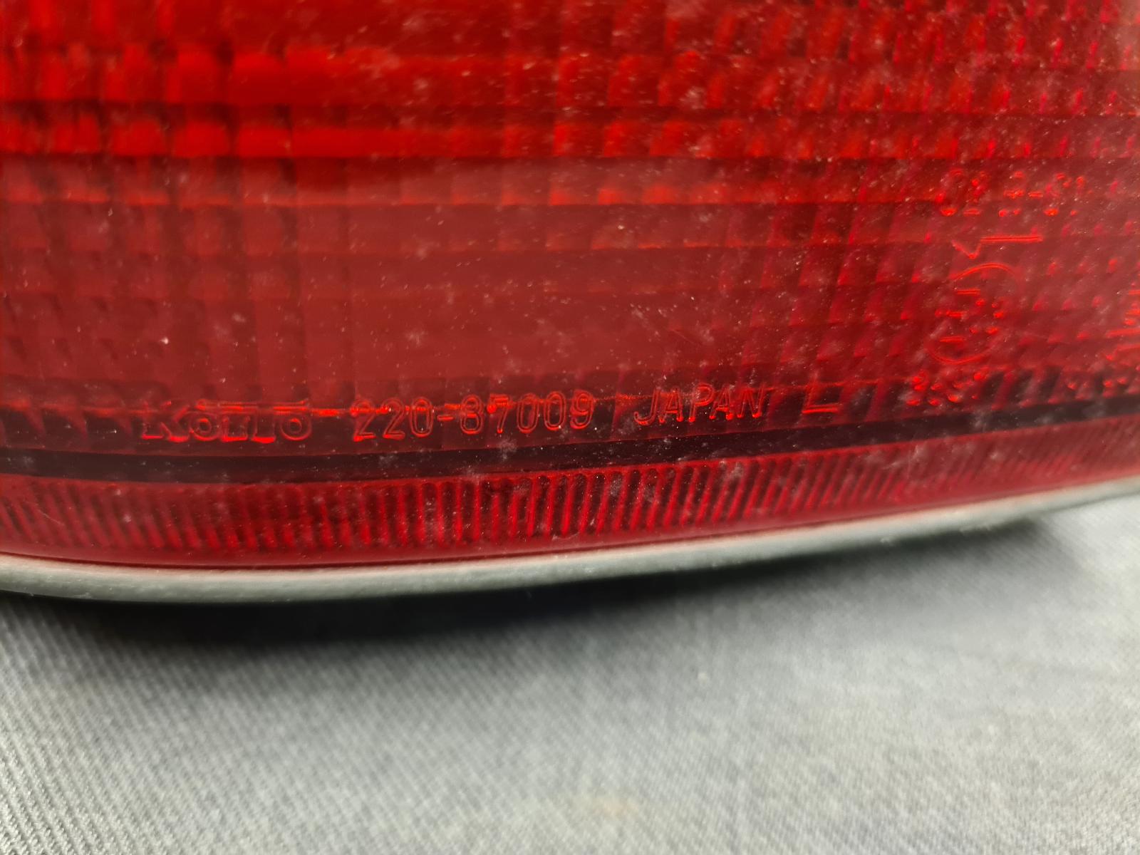 1995 MITSUBISHI L300 Left Taillight Contact us for Photo