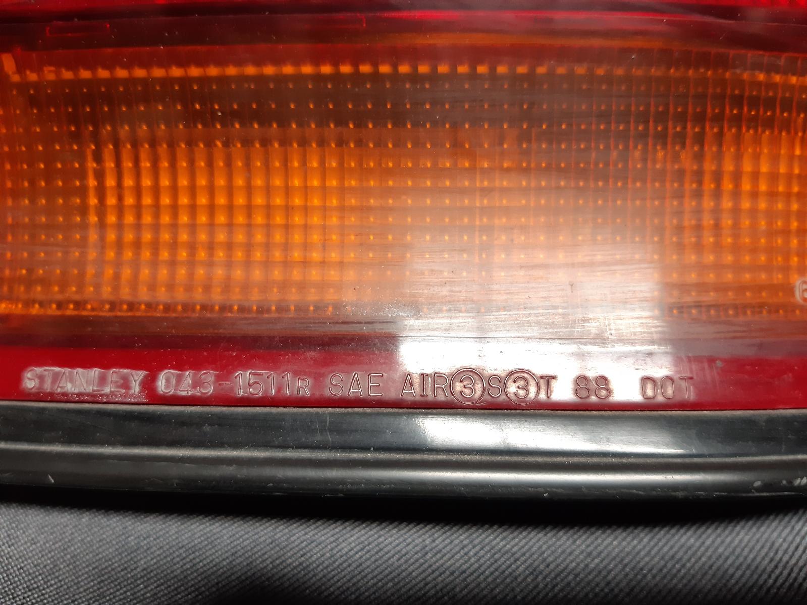 1990 MITSUBISHI GALANT Right Taillight Contact us for Photo