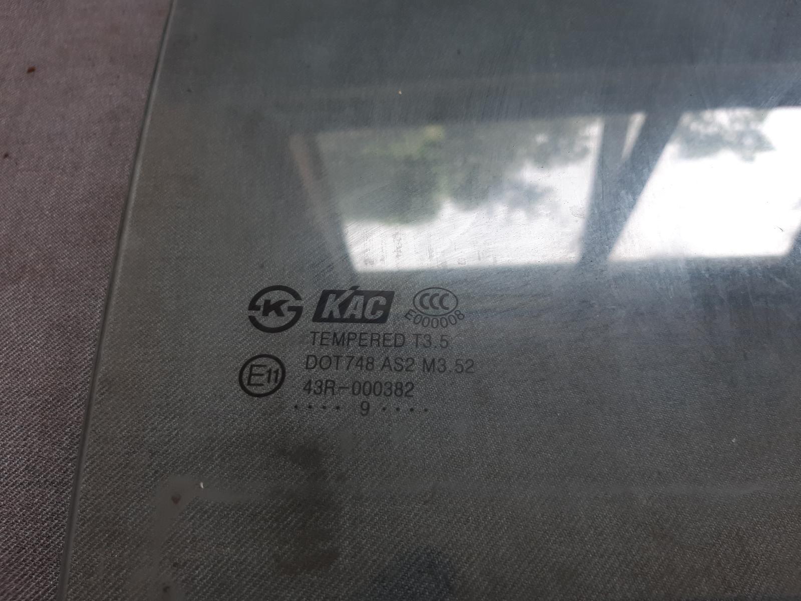 2009 HOLDEN CAPTIVA Right Rear Door Window Contact us for Photo