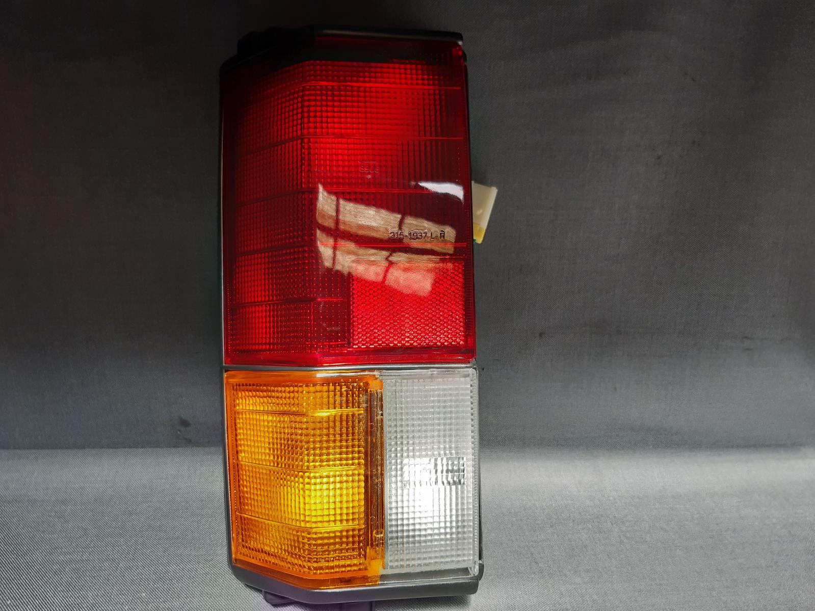 View Auto part Left Taillight NISSAN VANETTE 1987