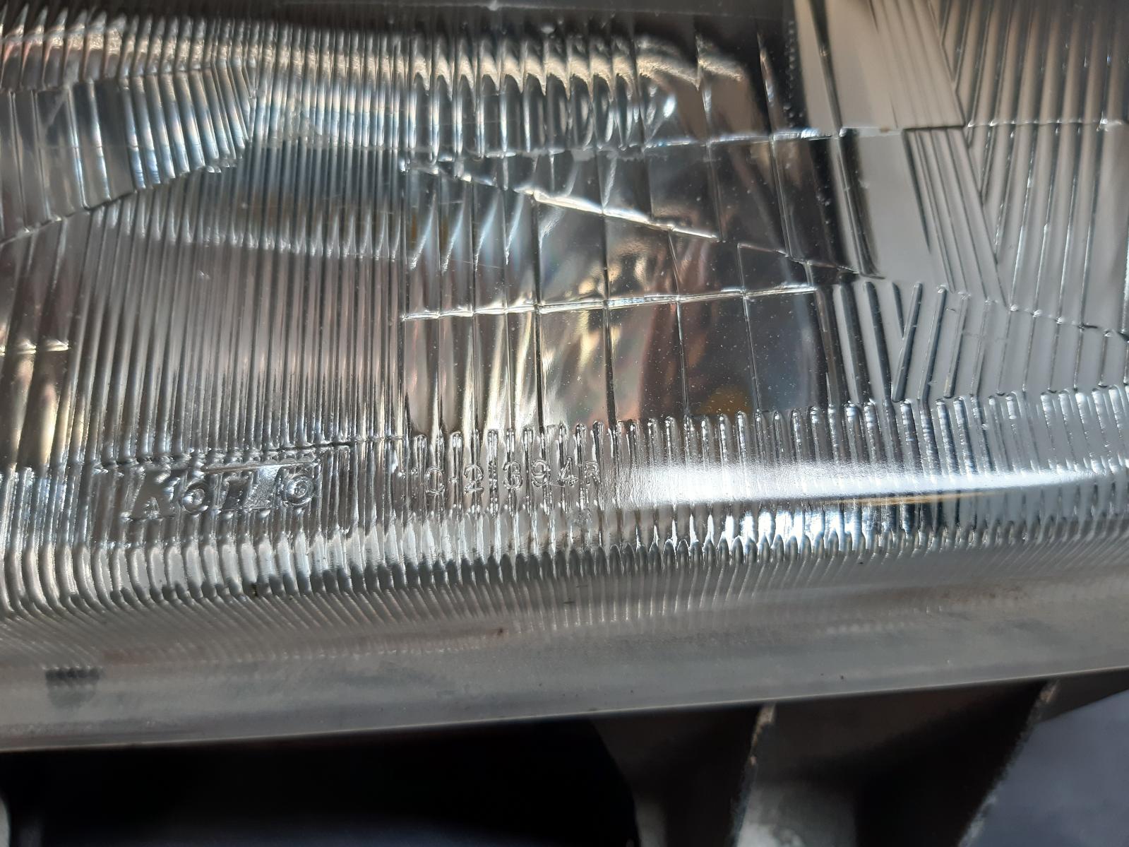 1993 ISUZU FARGO (NZ ONLY) Right Headlamp Contact us for Photo