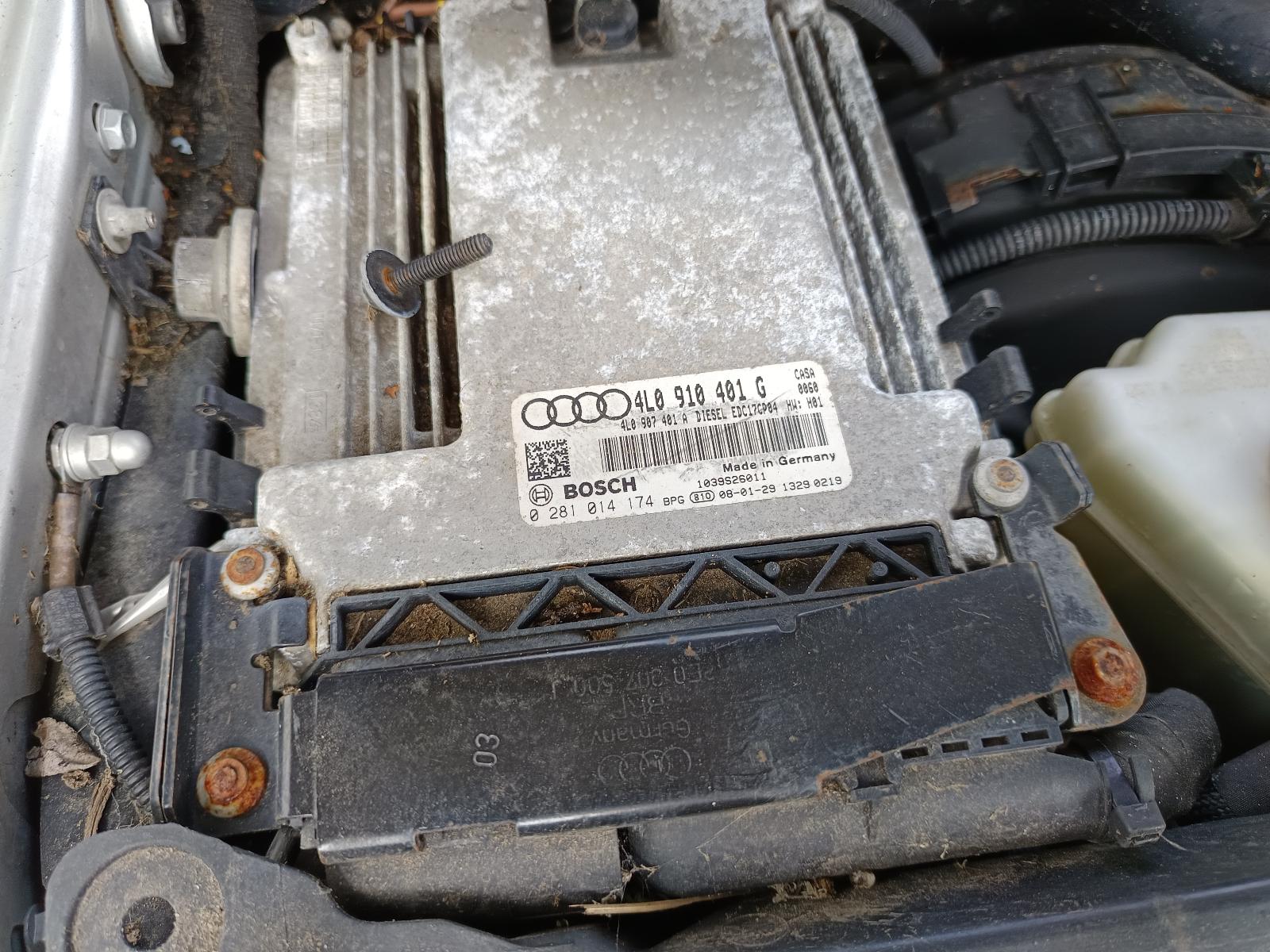 View AUDI Q7 2008 5_DOOR Station Wagon Breaking