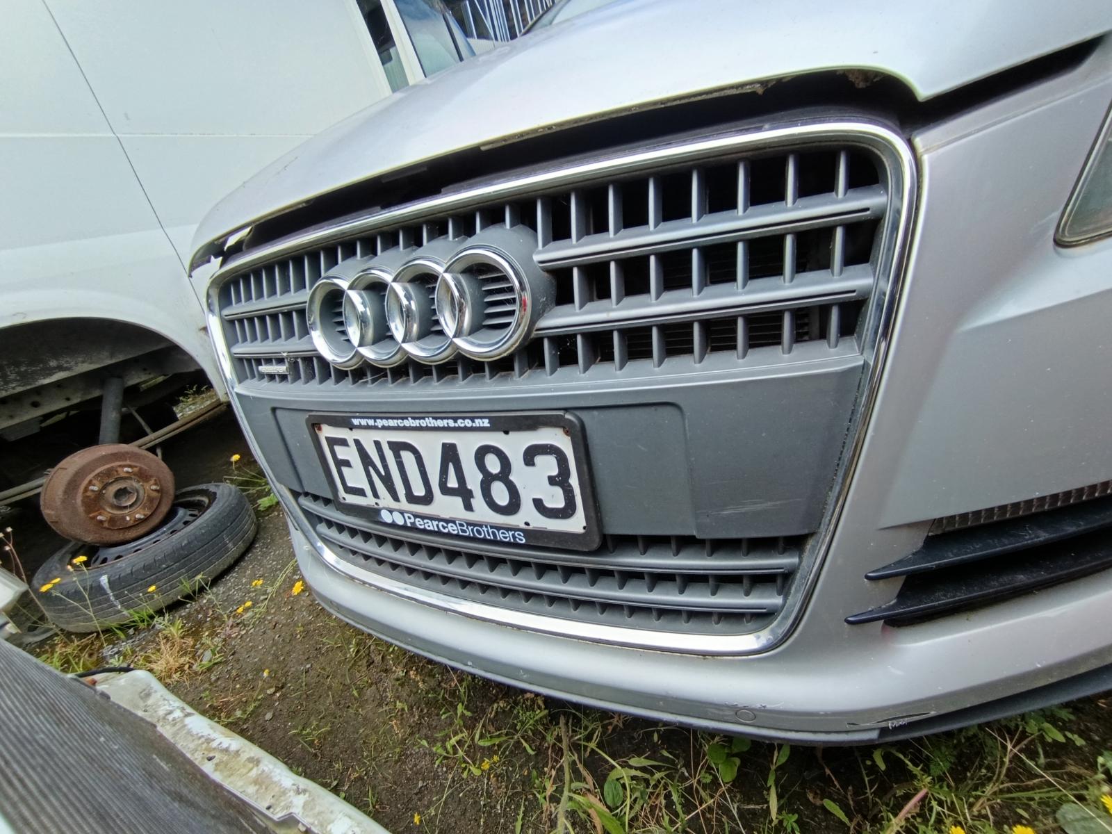 View AUDI Q7 2008 5_DOOR Station Wagon Breaking