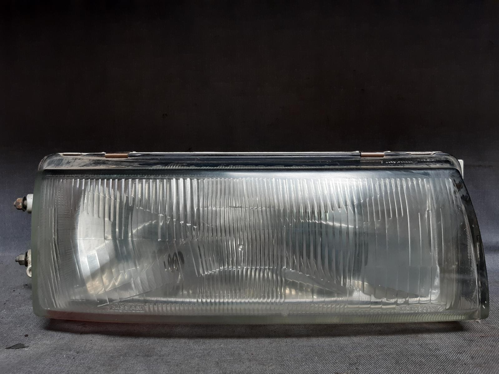 View Auto part Right Headlamp NISSAN BLUEBIRD 1990