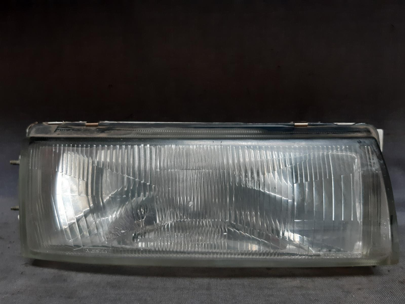 View Auto part Right Headlamp NISSAN BLUEBIRD 1990