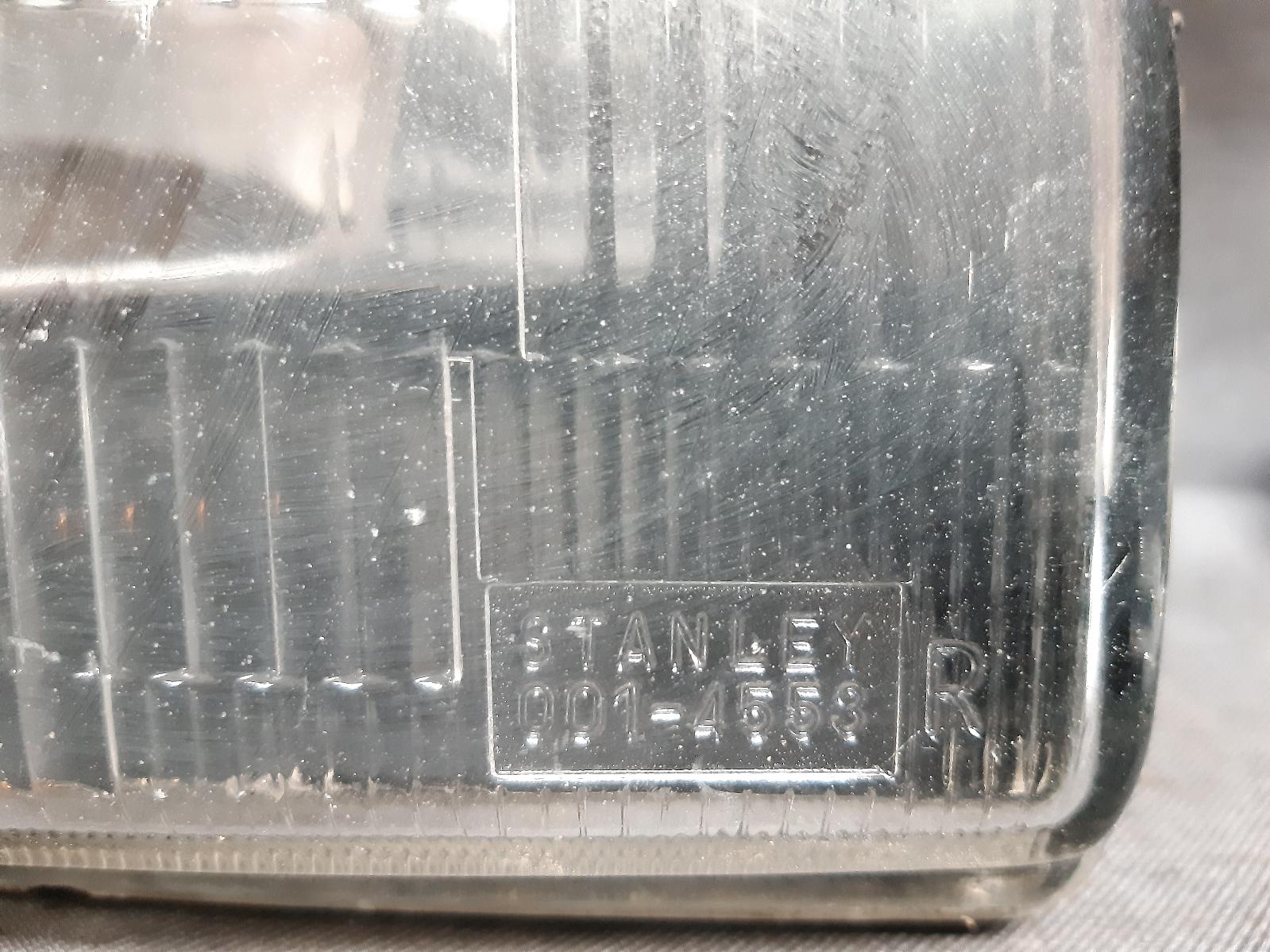 1985 HONDA CRX Right Headlamp Contact us for Photo