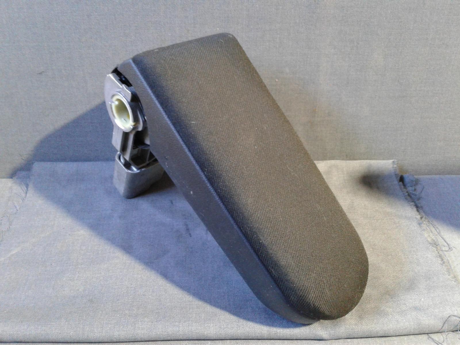 2003 VOLKSWAGEN GOLF Armrest Contact us for Photo