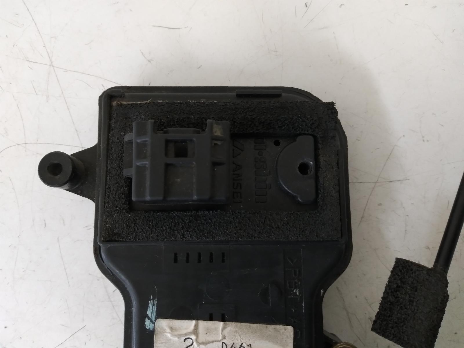 2004 MAZDA VERISA Door/Boot/Gate Lock Contact us for Photo