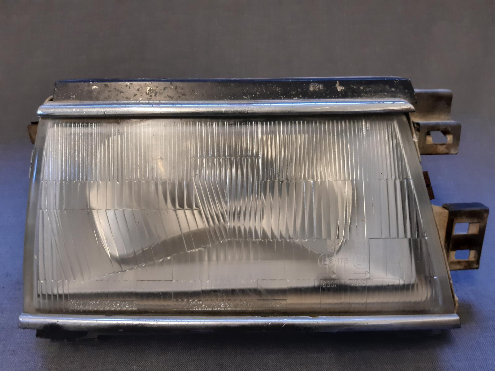 View Auto part Right Headlamp TOYOTA COROLLA 1982