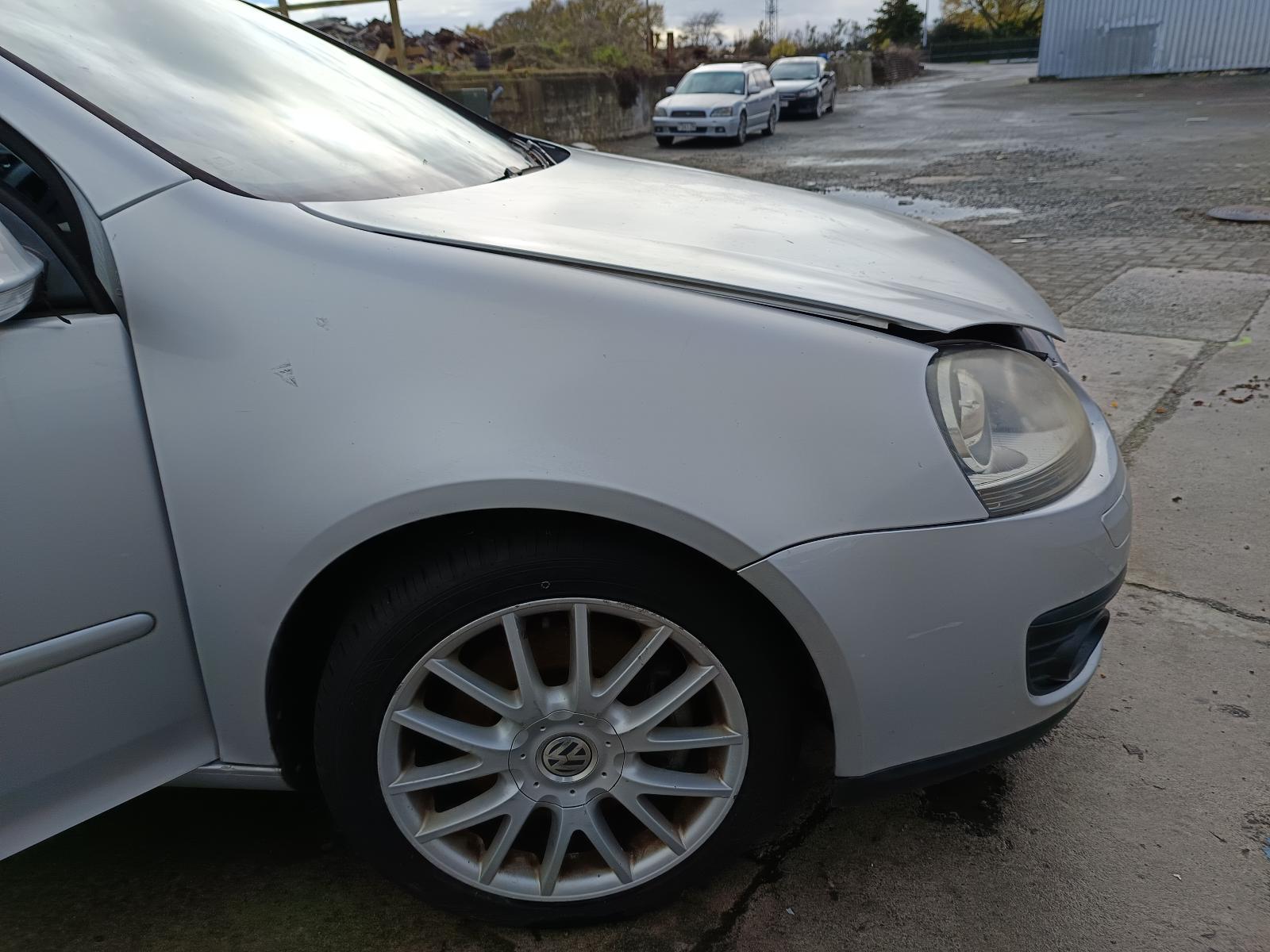 View VOLKSWAGEN GOLF 2007 5_DOOR Hatchback Breaking