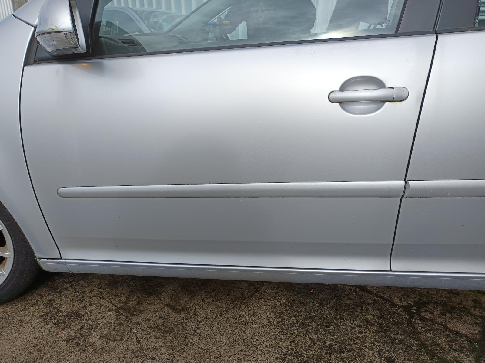 View VOLKSWAGEN GOLF 2007 5_DOOR Hatchback Breaking