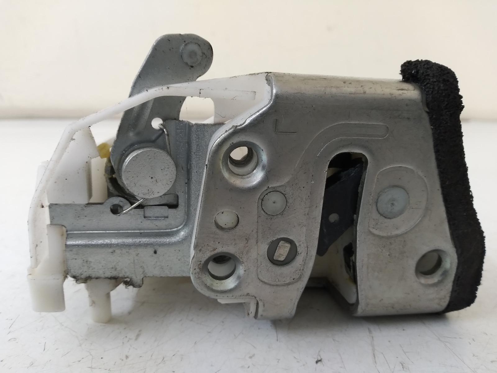2006 SUZUKI SWIFT Door/Boot/Gate Lock Contact us for Photo