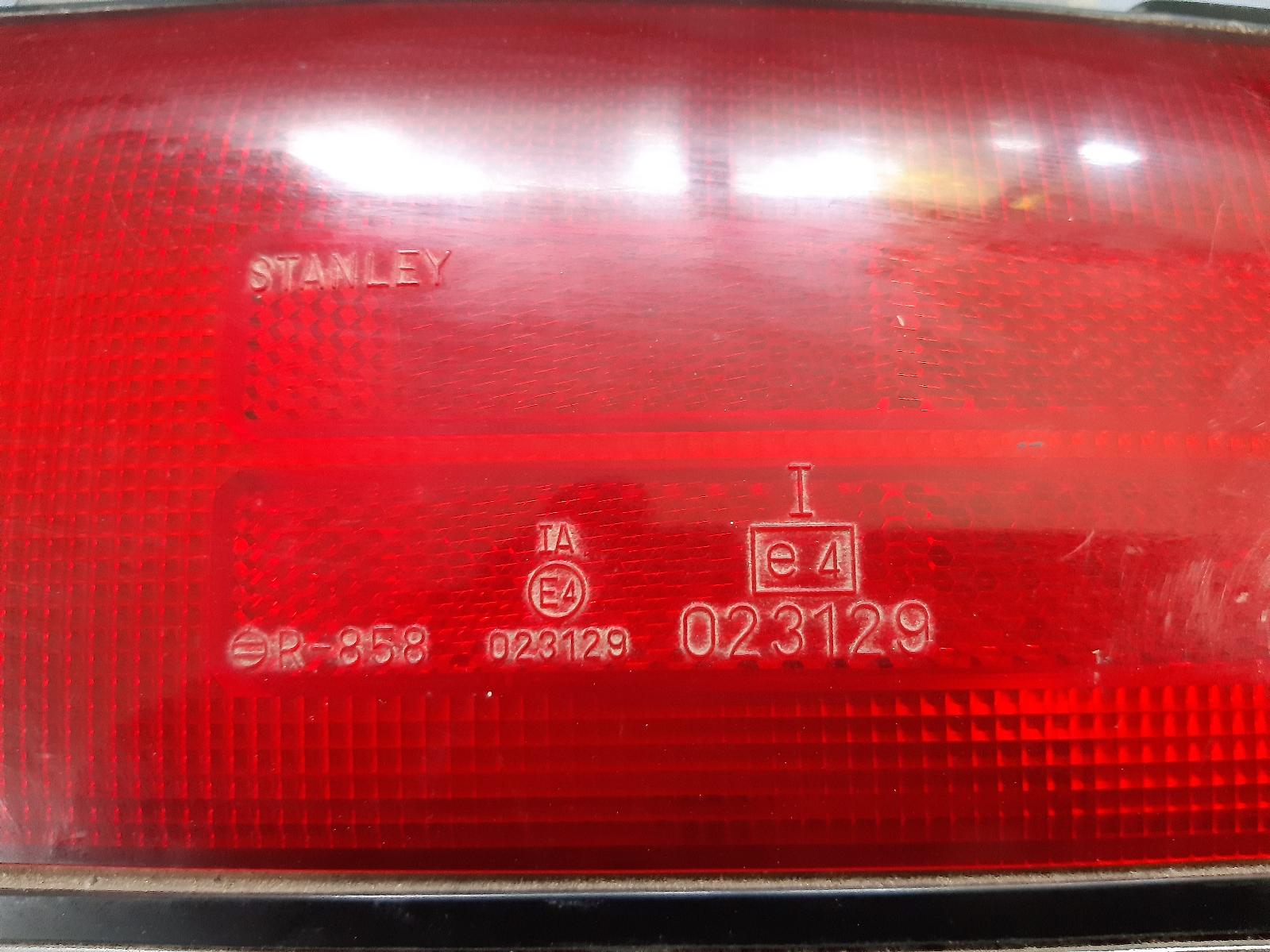 1995 MITSUBISHI MAGNA Right Taillight Contact us for Photo