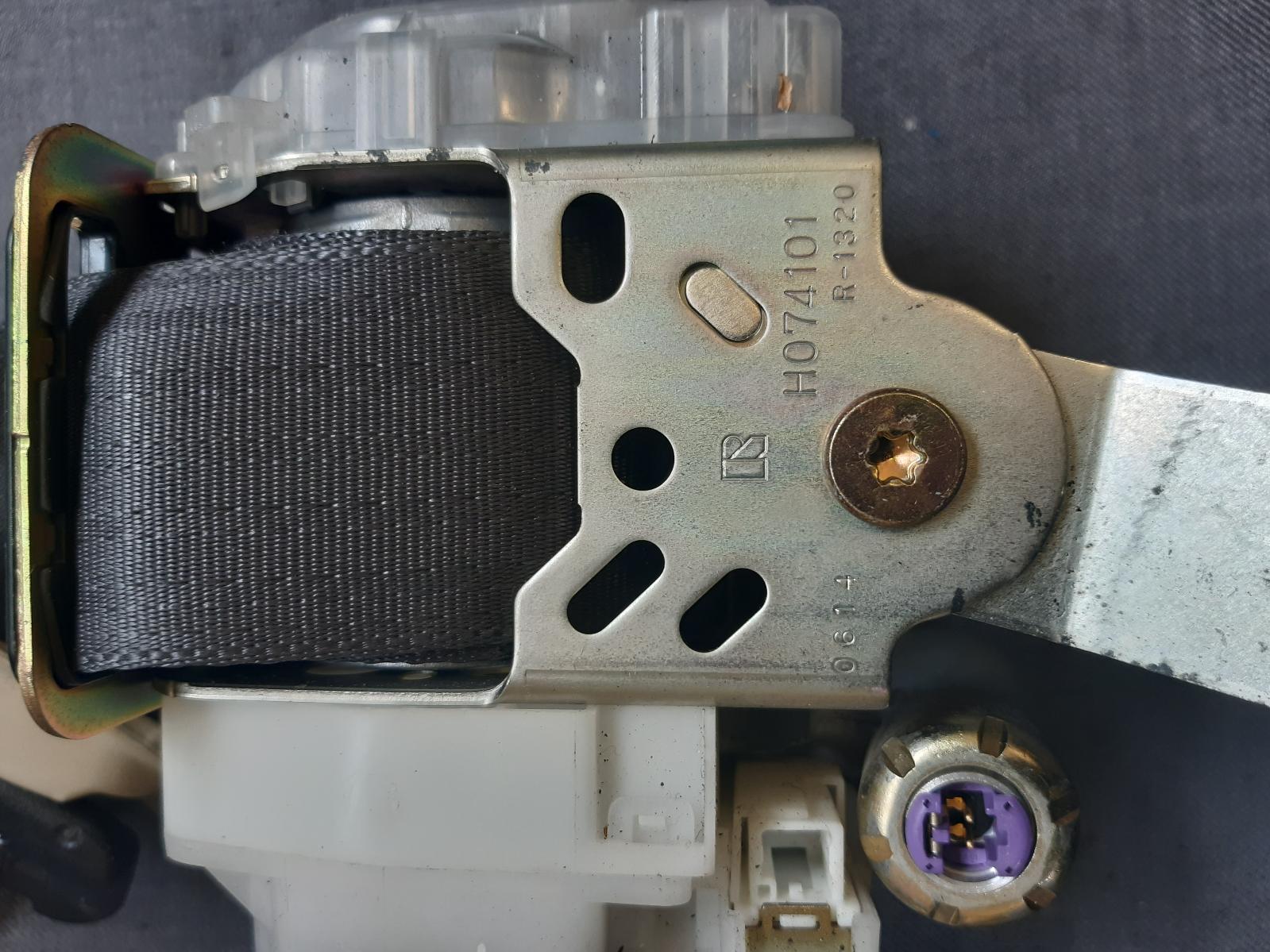 2005 SUBARU LIBERTY Seatbelt/Stalk Contact us for Photo