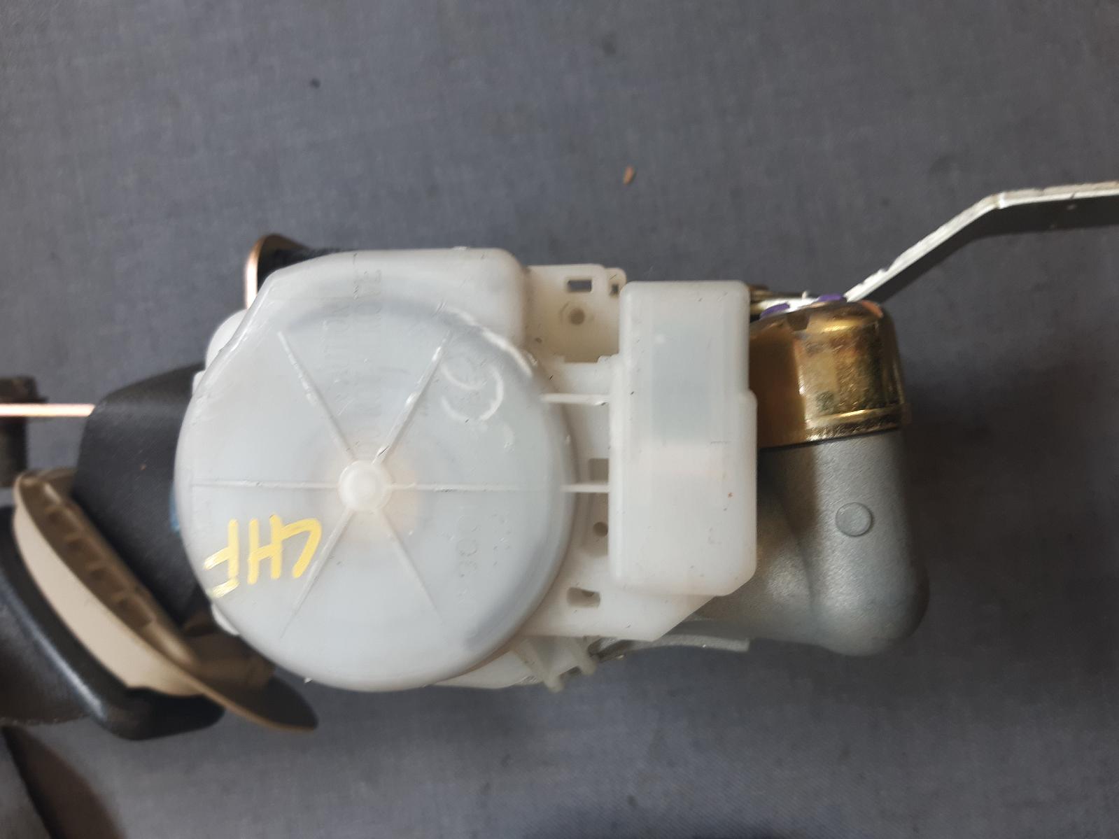 2005 SUBARU LIBERTY Seatbelt/Stalk Contact us for Photo