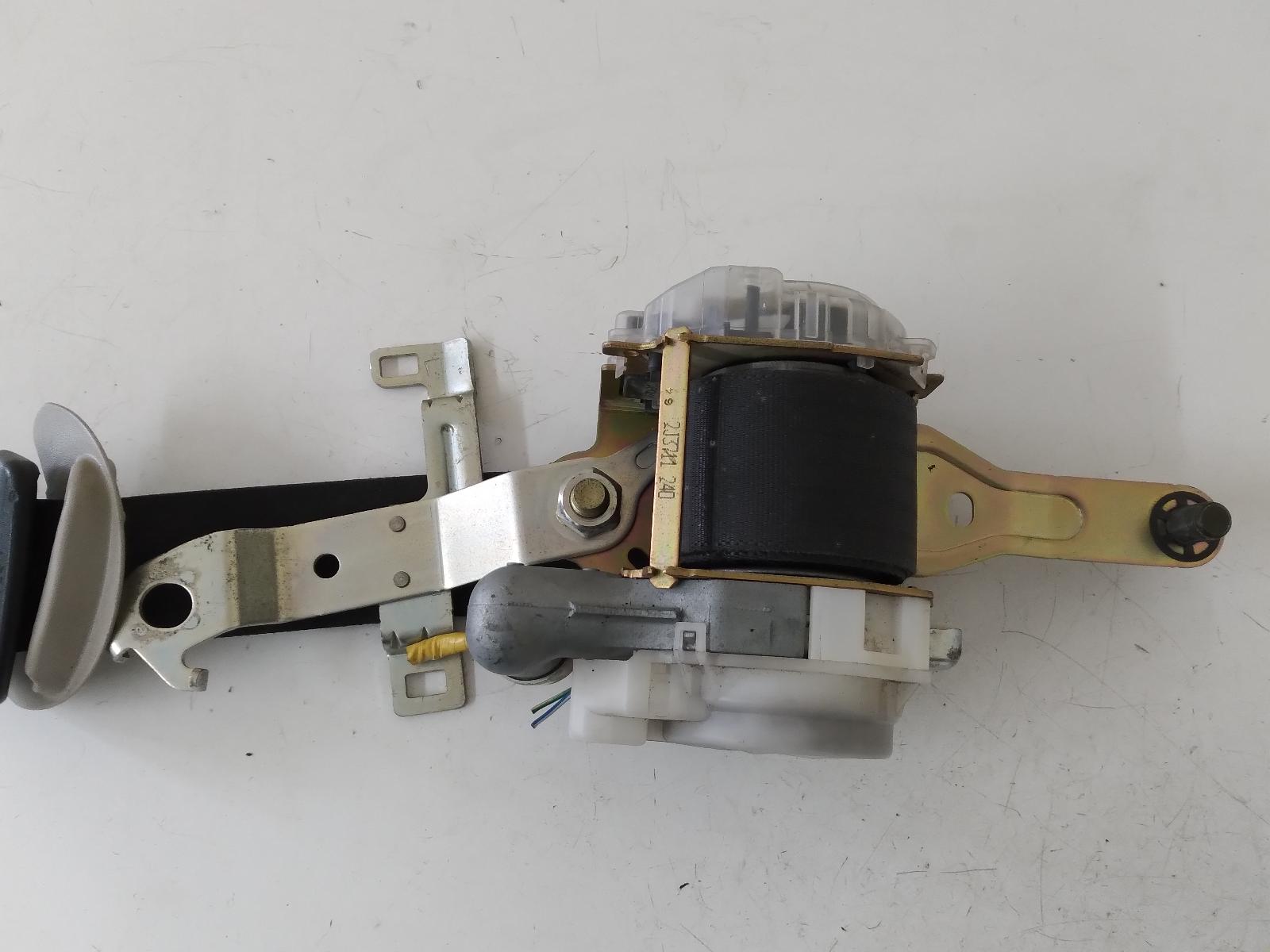 2005 SUBARU LIBERTY Seatbelt/Stalk Contact us for Photo