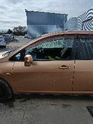 View NISSAN TIIDA 2008   Breaking