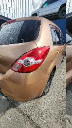 View NISSAN TIIDA 2008   Breaking