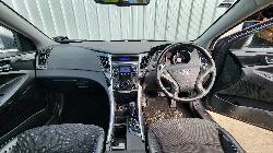 View HYUNDAI I45 2010 4 Door Sedan Breaking