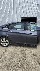 View HYUNDAI I45 2010 4 Door Sedan Breaking