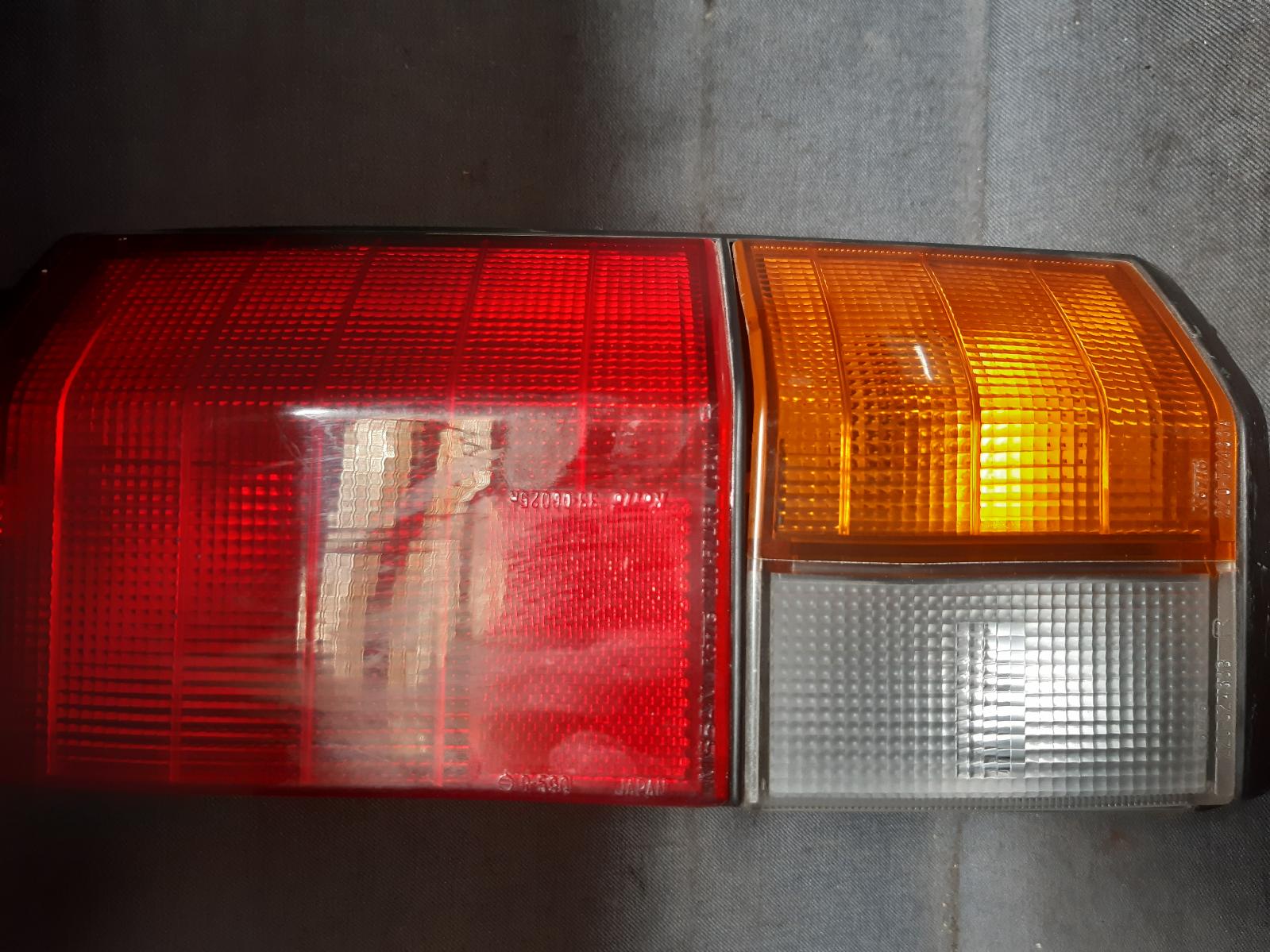 View Auto part Right Taillight NISSAN VANETTE 1991