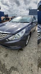 View HYUNDAI I45 2010 4 Door Sedan Breaking