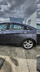 View HYUNDAI I45 2010 4 Door Sedan Breaking