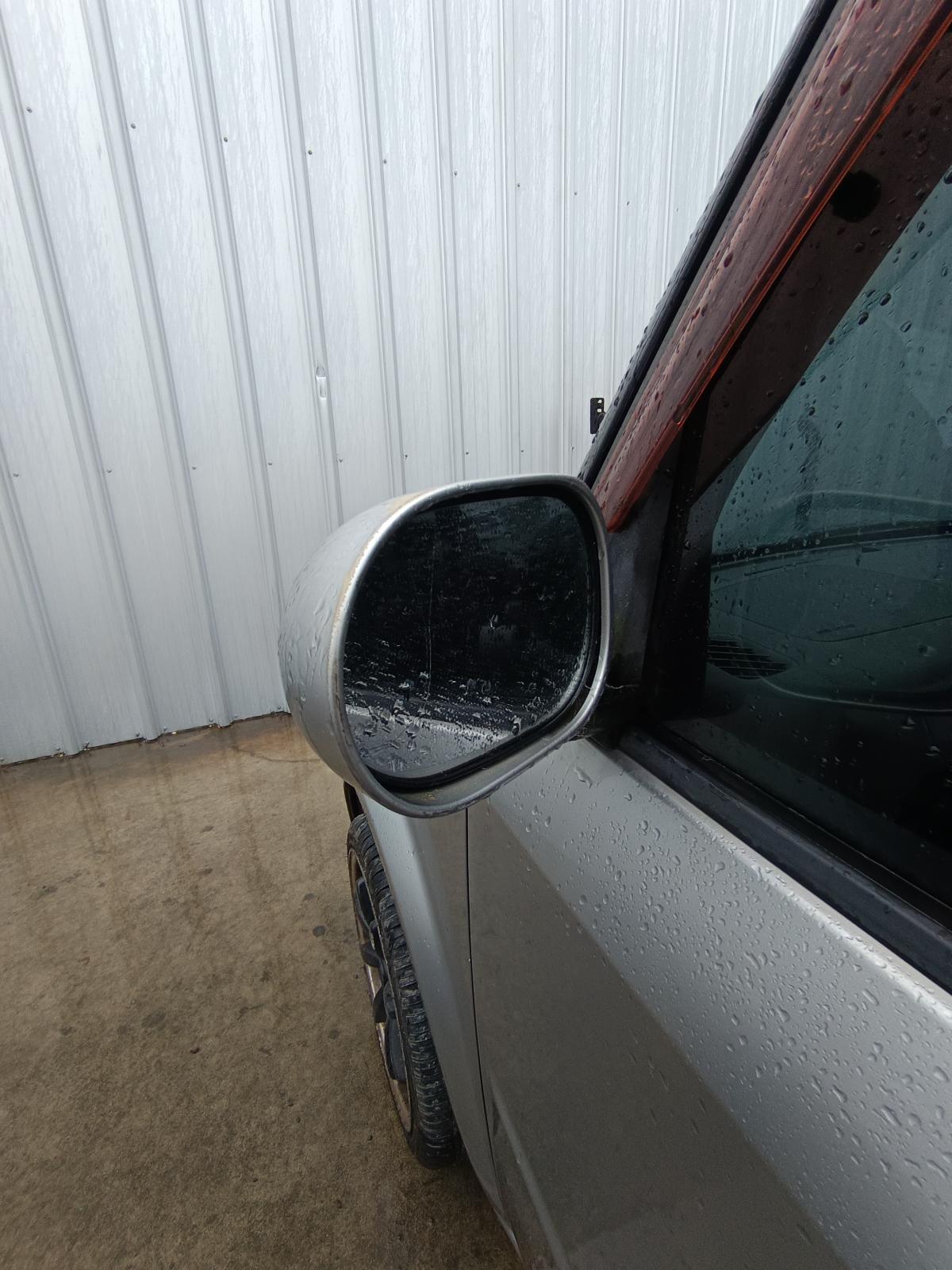 View NISSAN CUBE 2004 5_DOOR Station Wagon Breaking