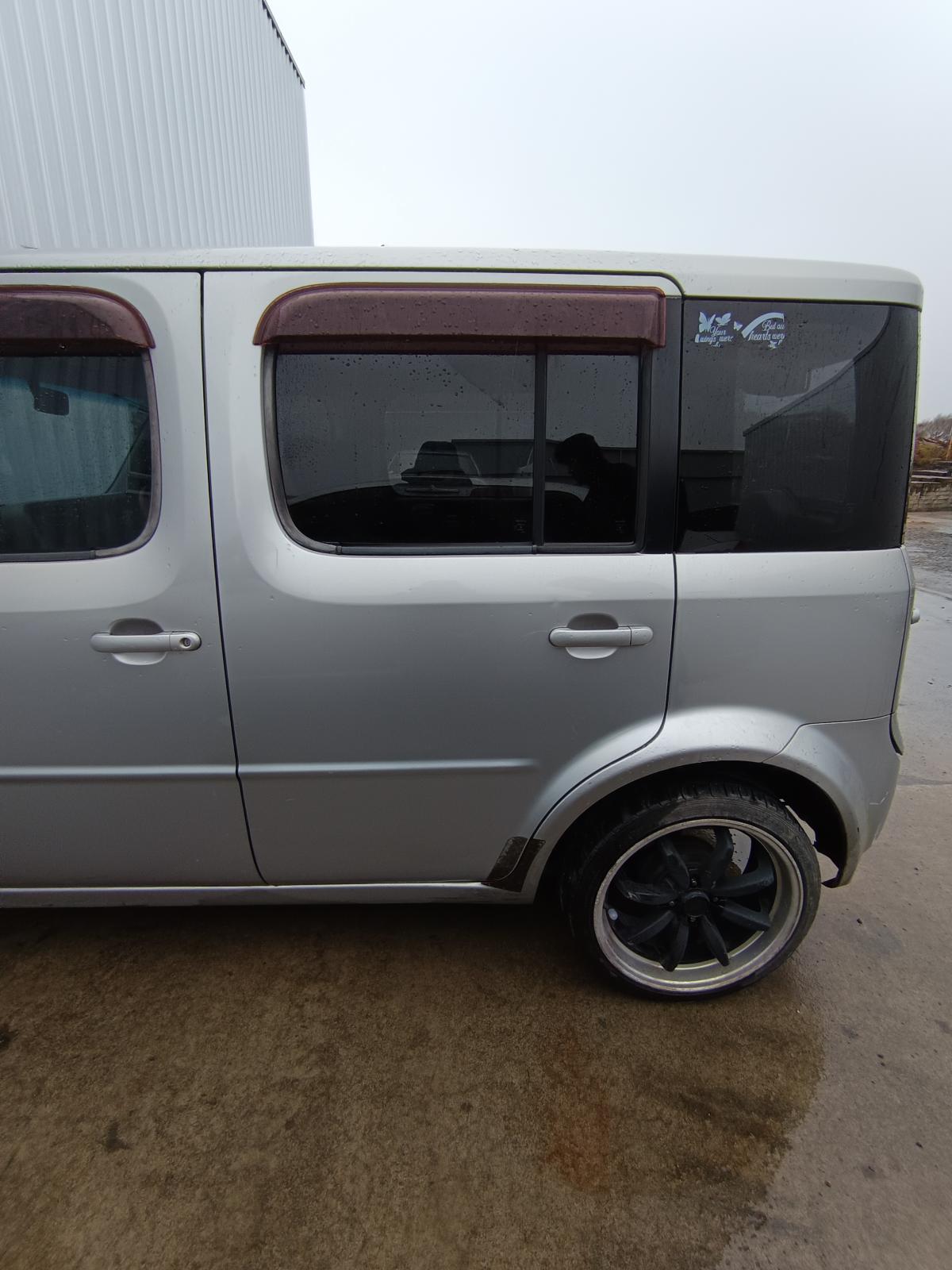 View NISSAN CUBE 2004 5_DOOR Station Wagon Breaking