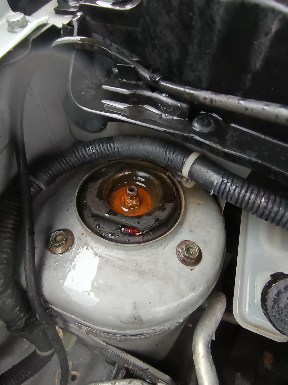 View NISSAN CUBE 2004 5_DOOR Station Wagon Breaking