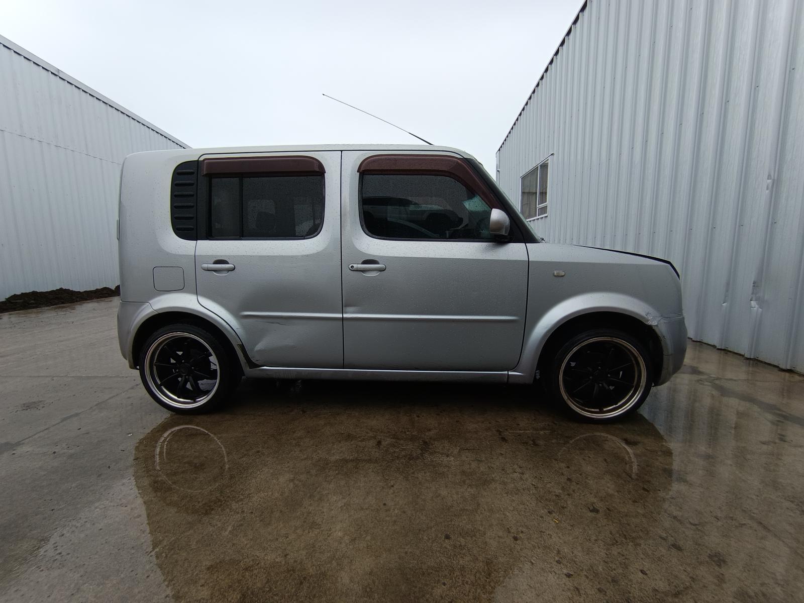View NISSAN CUBE 2004 5_DOOR Station Wagon Breaking