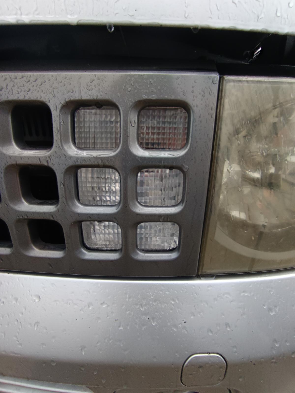 View NISSAN CUBE 2004 5_DOOR Station Wagon Breaking