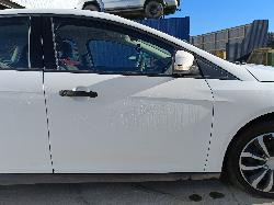 View FORD FOCUS 2012 5_DOOR Hatchback Breaking