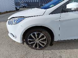 View FORD FOCUS 2012 5_DOOR Hatchback Breaking