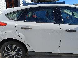 View FORD FOCUS 2012 5_DOOR Hatchback Breaking