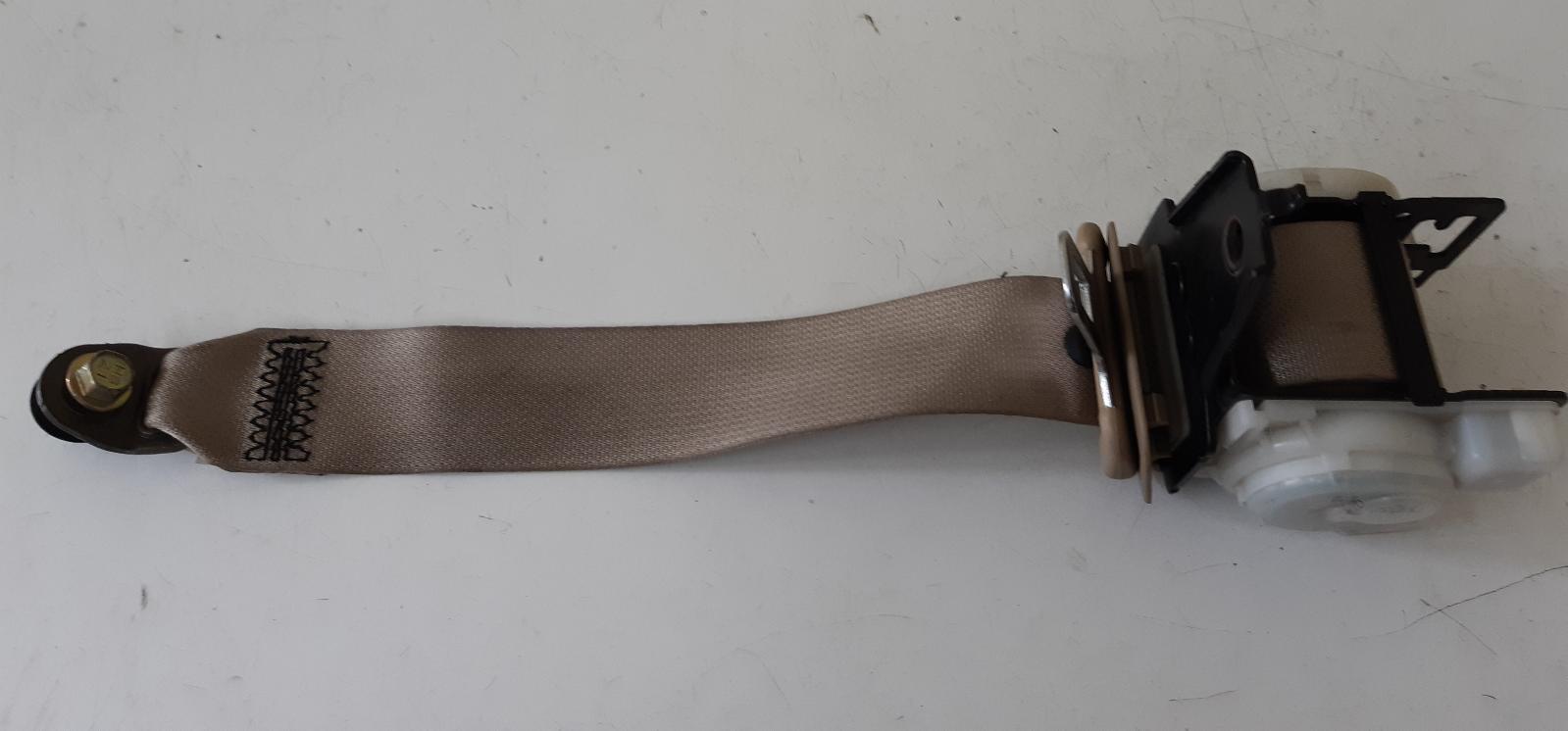 View Auto part Seatbelt/Stalk NISSAN SYLPHY 2000