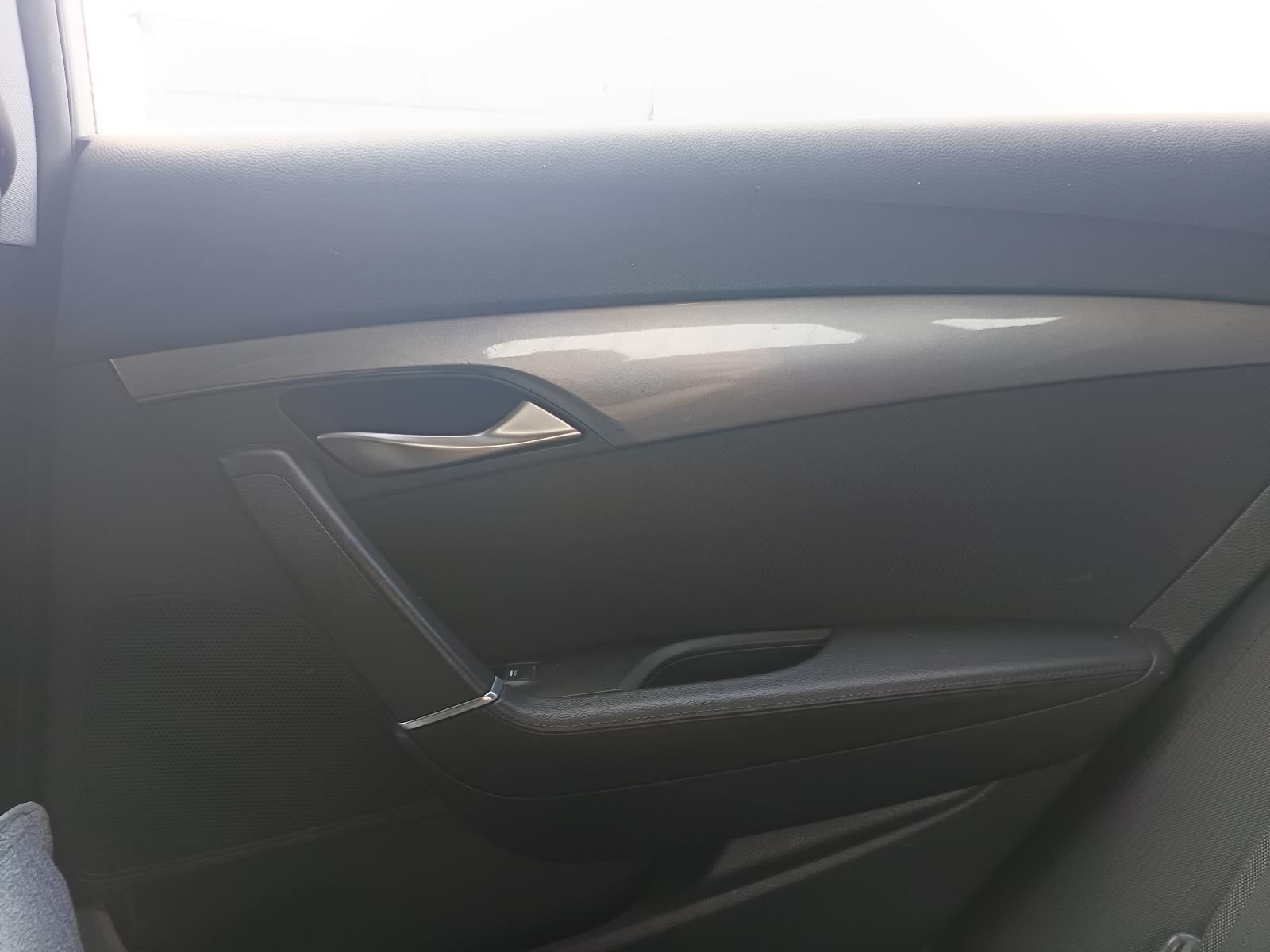 View HYUNDAI I40 2013 5_DOOR Station Wagon Breaking