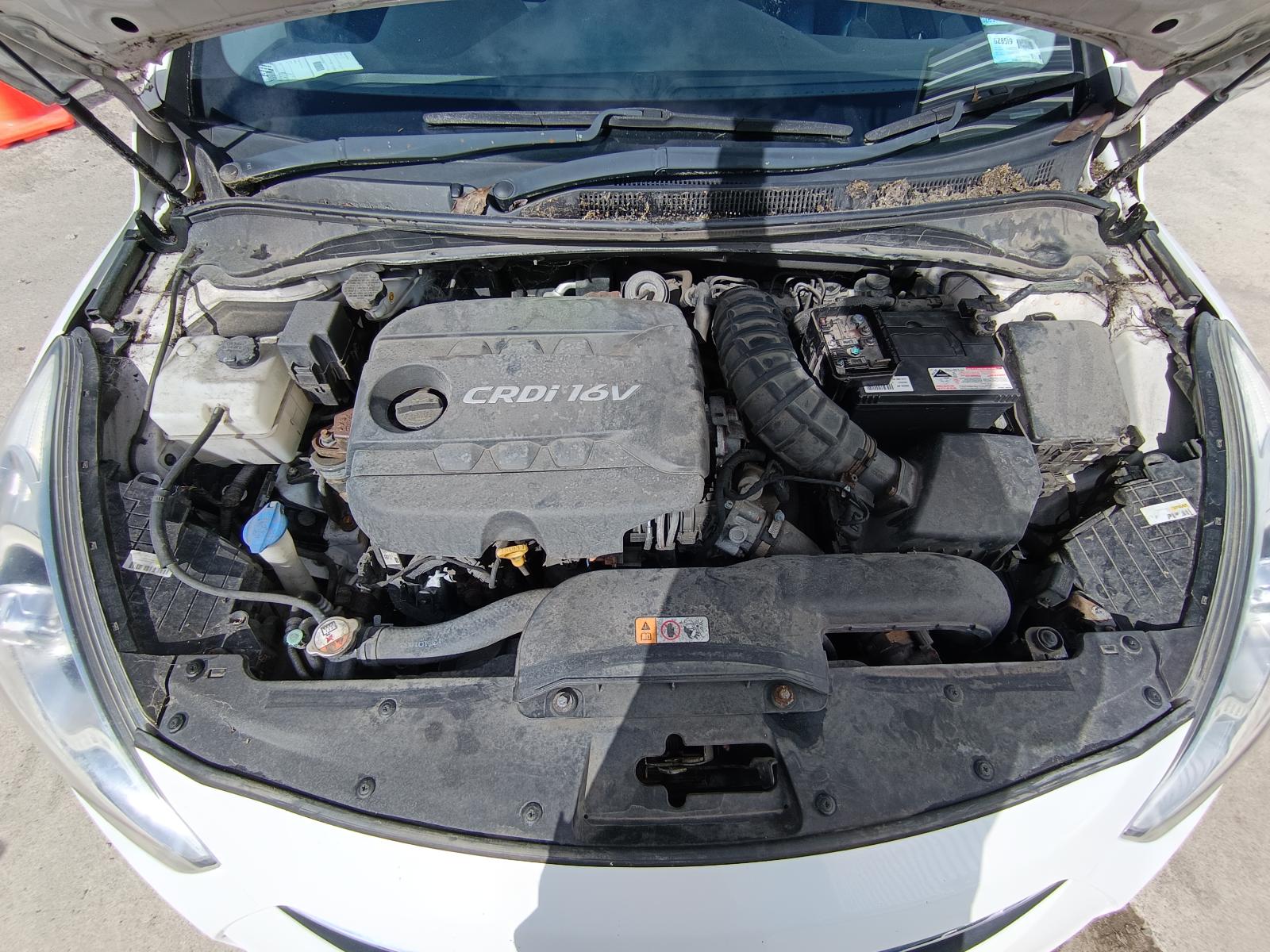 View HYUNDAI I40 2013 5_DOOR Station Wagon Breaking
