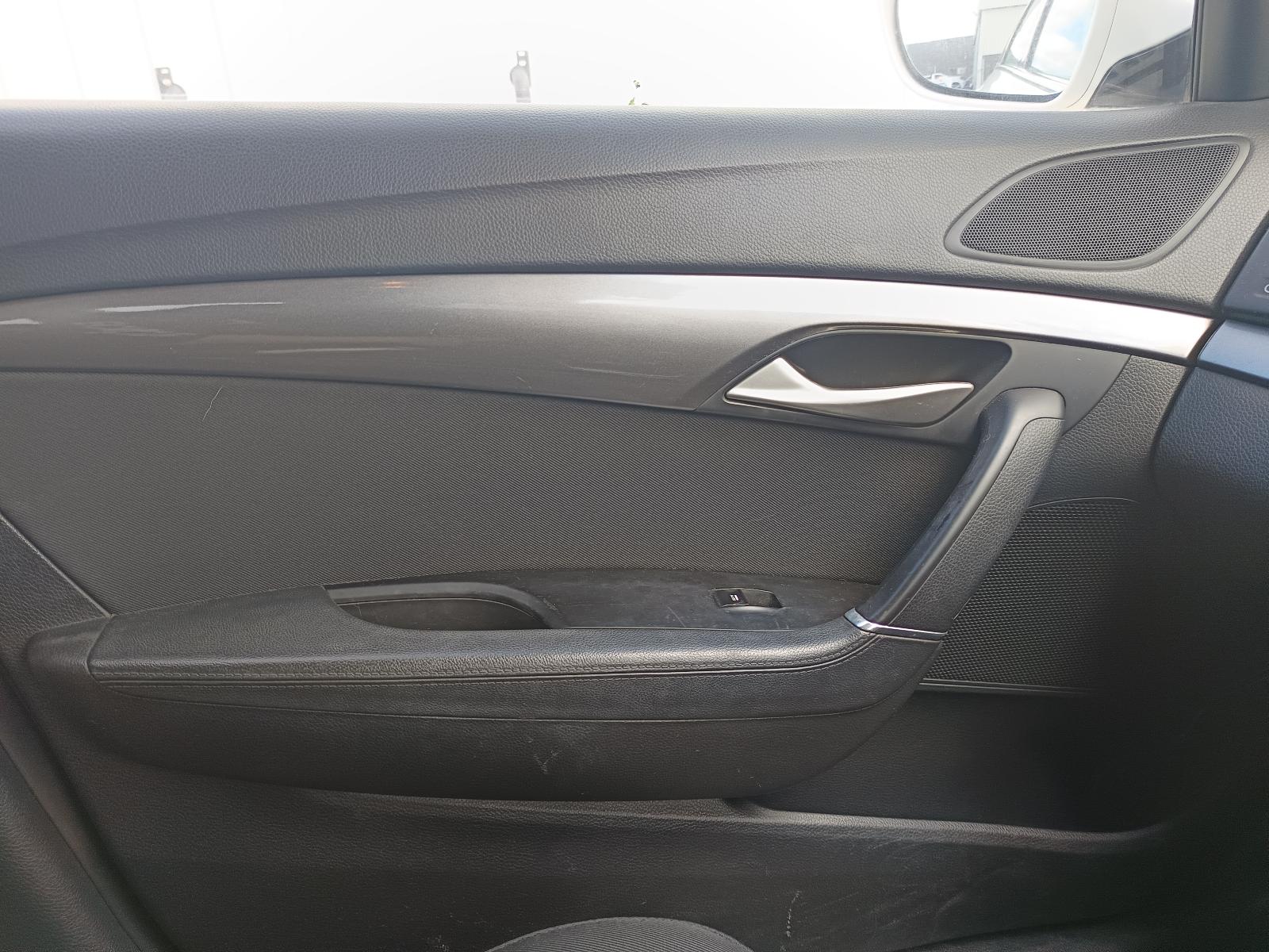 View HYUNDAI I40 2013 5_DOOR Station Wagon Breaking