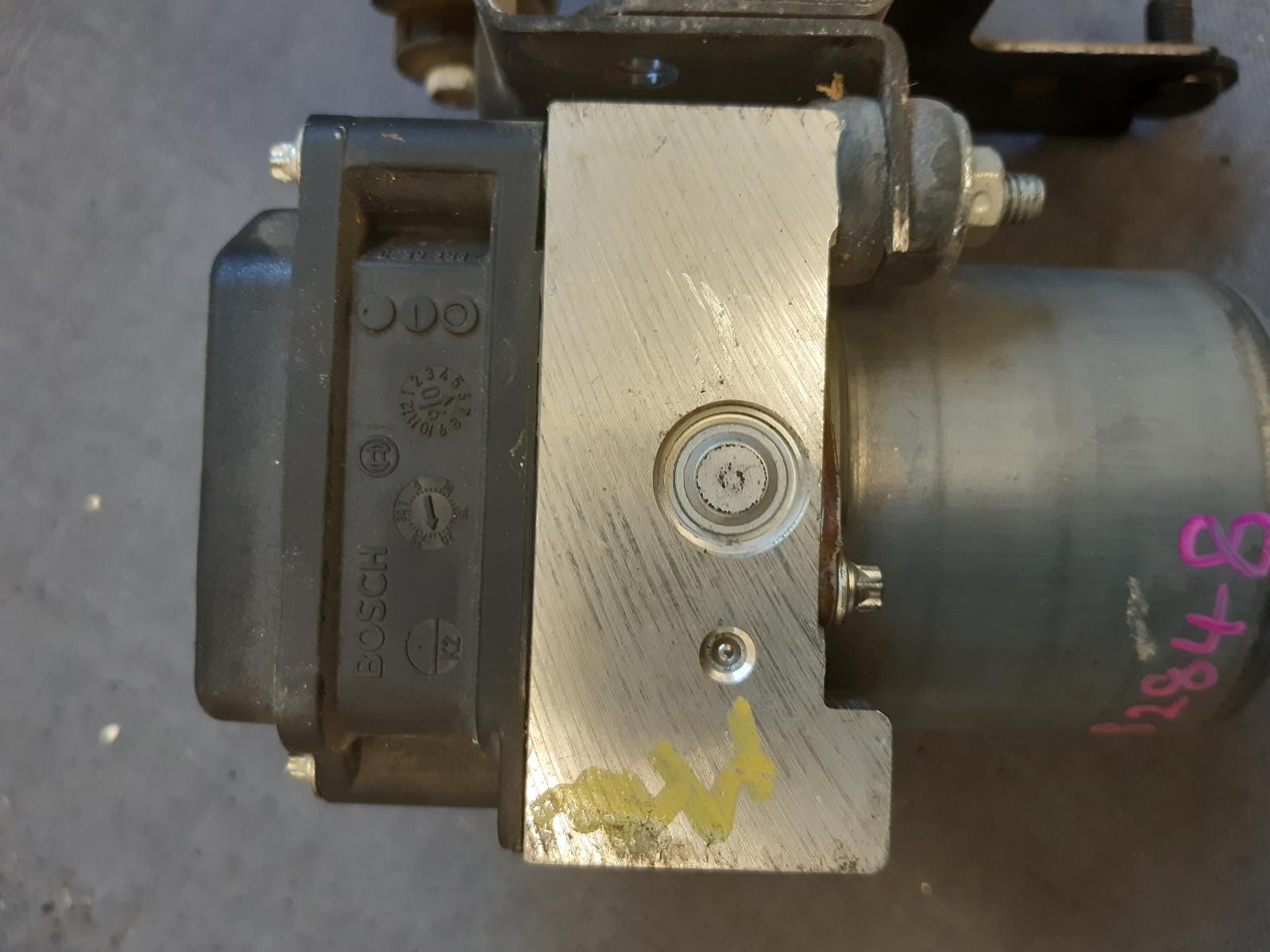 2005 NISSAN SKYLINE Abs Pump/Modulator Contact us for Photo